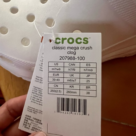 Crocs Unisex-Adult Mega Crush Clog Woman size 9/Men size 7 - Picture 8 of 9